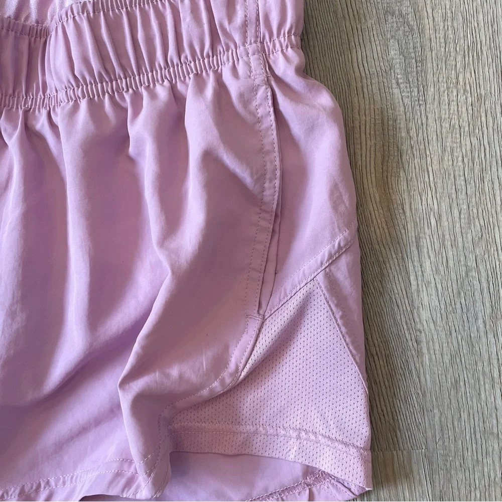 5/$25 Lilac Athletic Shorts with Pockets Size Medium - Picture 2 of 5